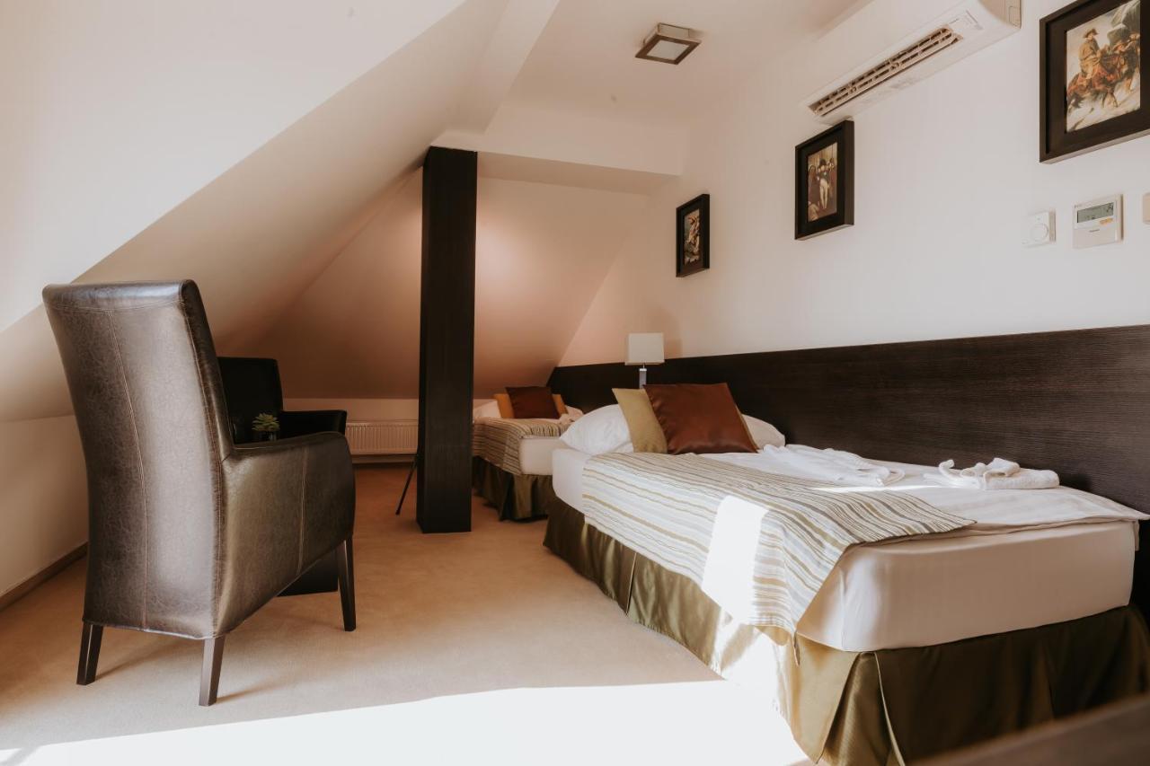 קושיצה Hotel Bonaparte מראה חיצוני תמונה