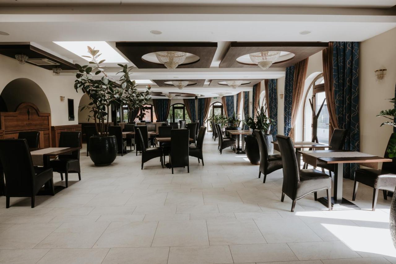 קושיצה Hotel Bonaparte מראה חיצוני תמונה