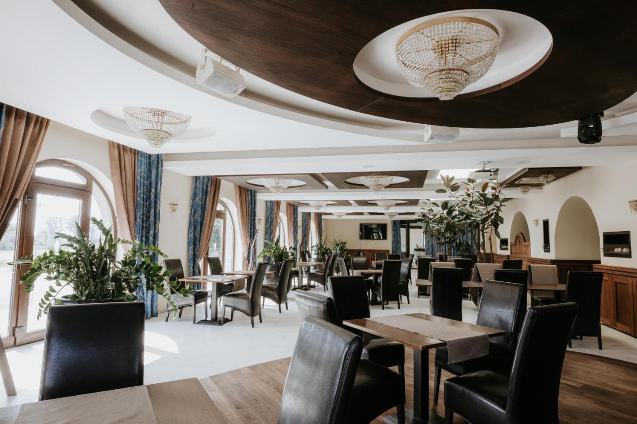 קושיצה Hotel Bonaparte מראה חיצוני תמונה