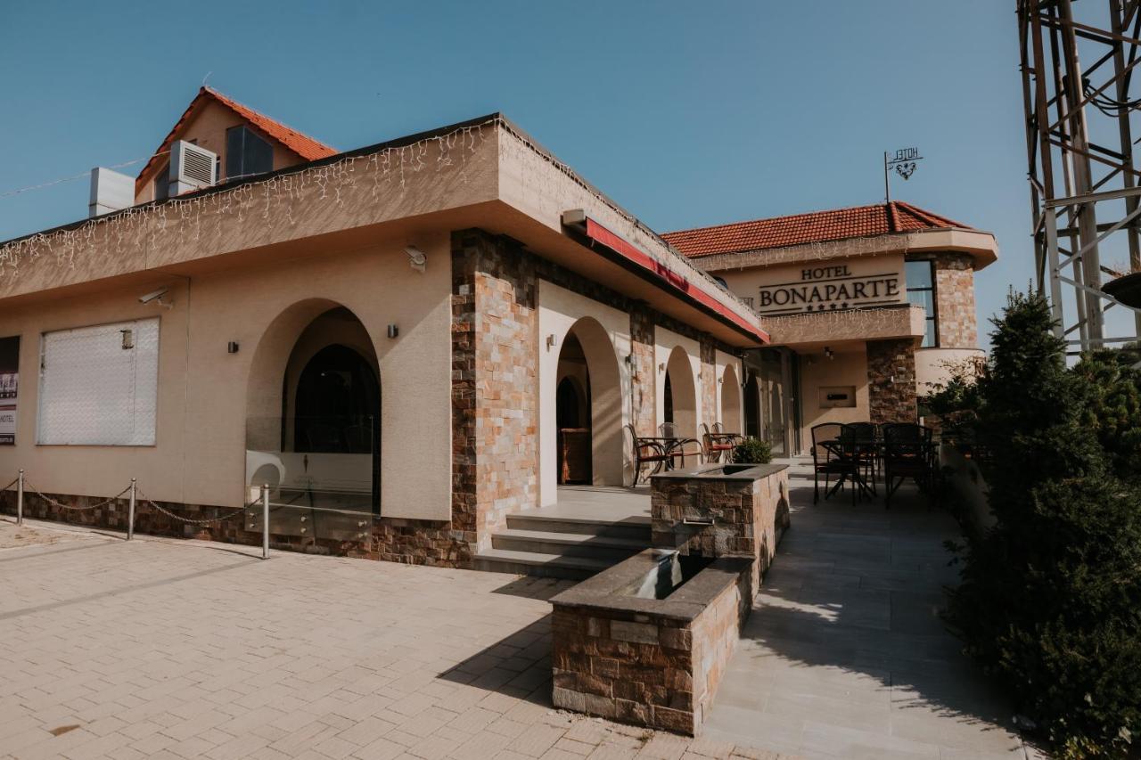 קושיצה Hotel Bonaparte מראה חיצוני תמונה