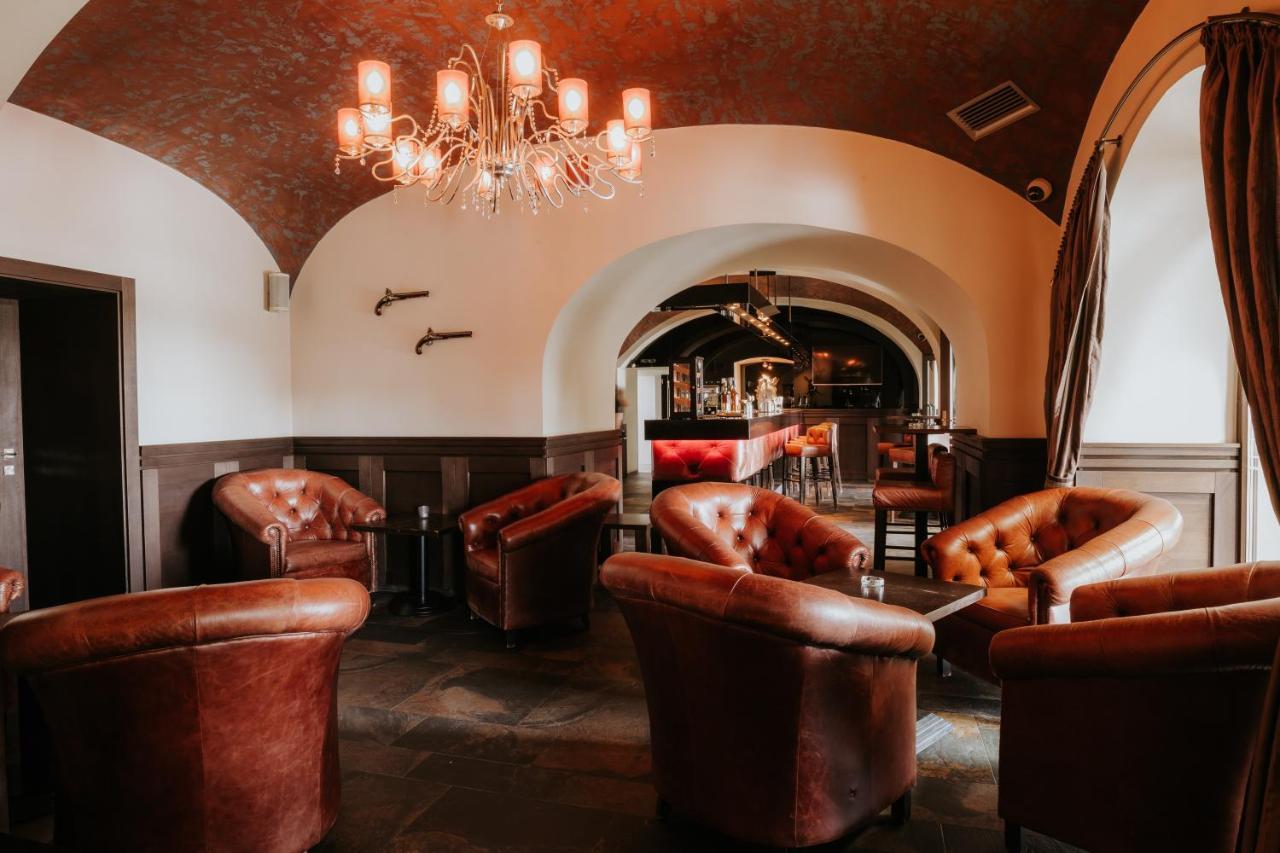 קושיצה Hotel Bonaparte מראה חיצוני תמונה