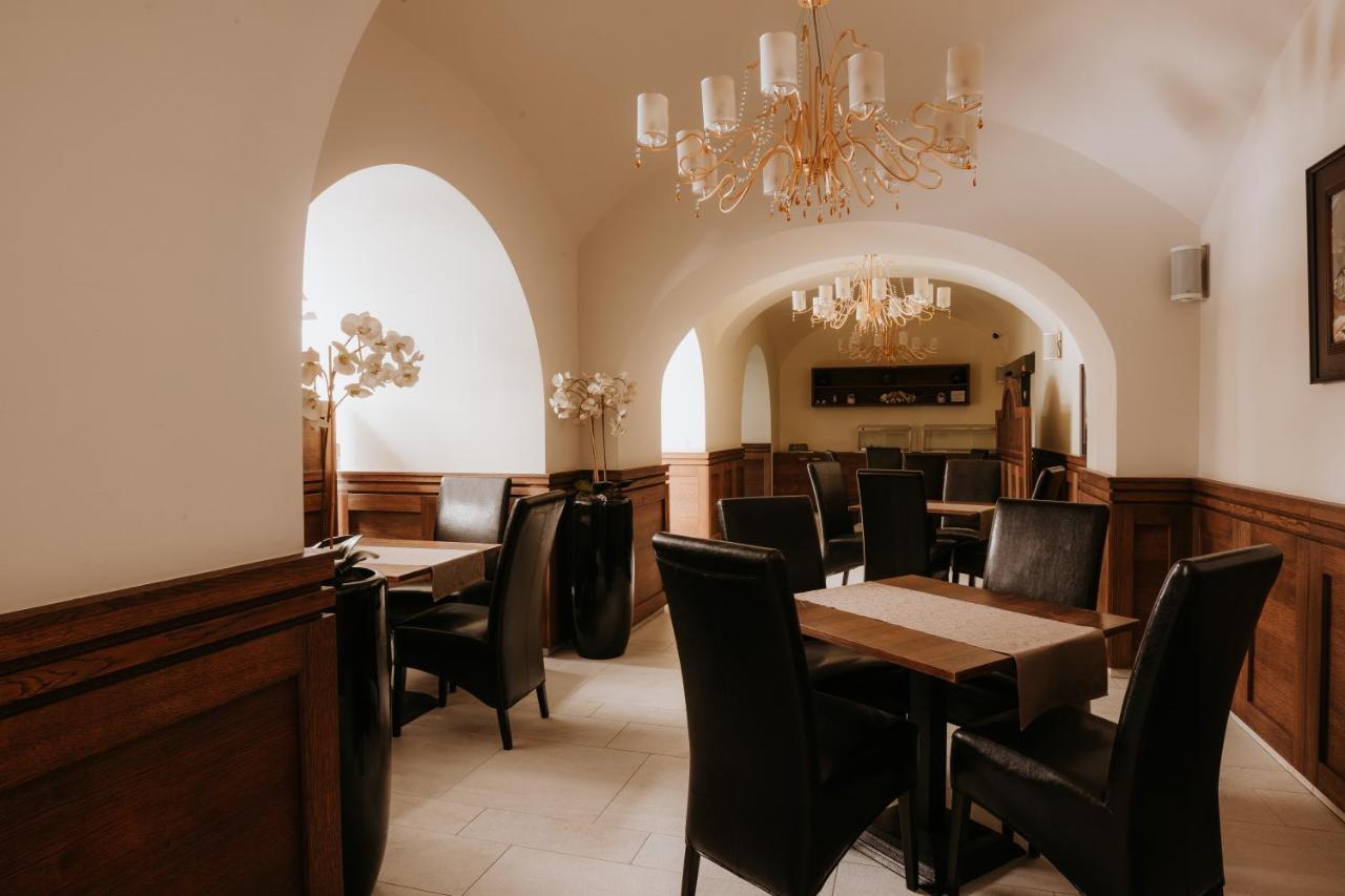 קושיצה Hotel Bonaparte מראה חיצוני תמונה