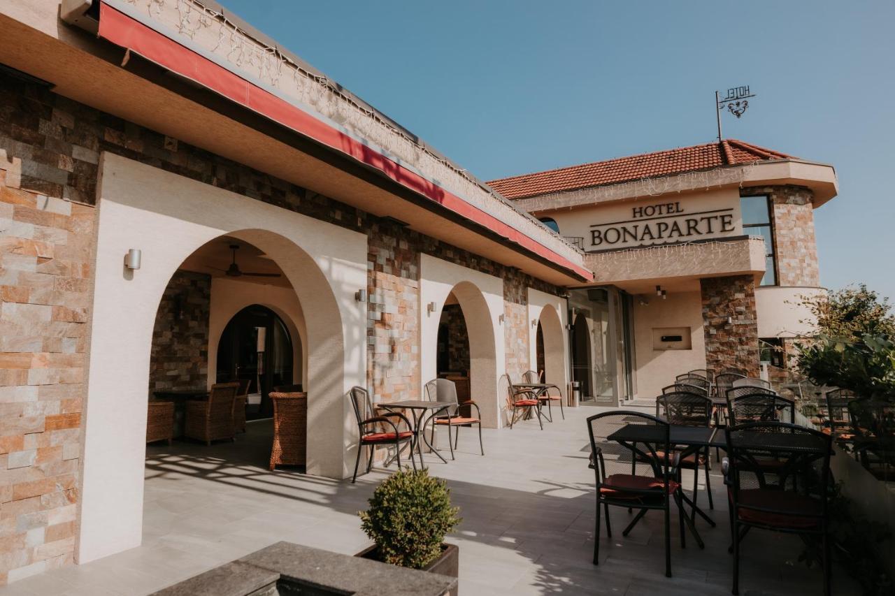 קושיצה Hotel Bonaparte מראה חיצוני תמונה