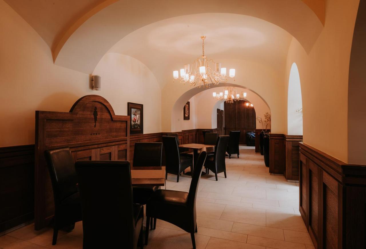 קושיצה Hotel Bonaparte מראה חיצוני תמונה