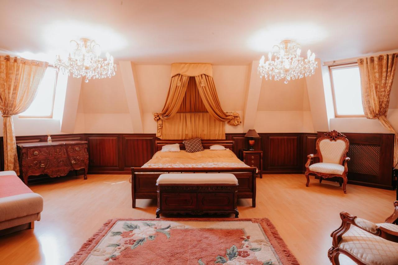קושיצה Hotel Bonaparte מראה חיצוני תמונה